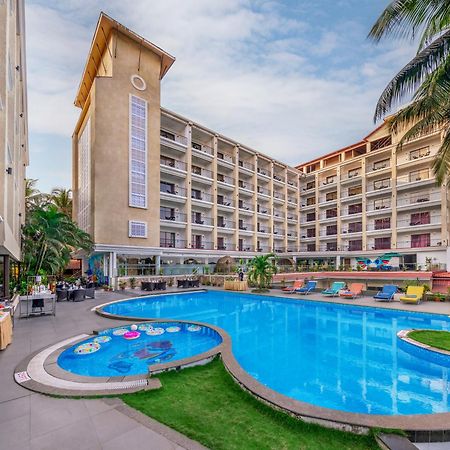 Golden Tulip Candolim, Goa Hotel Exterior photo