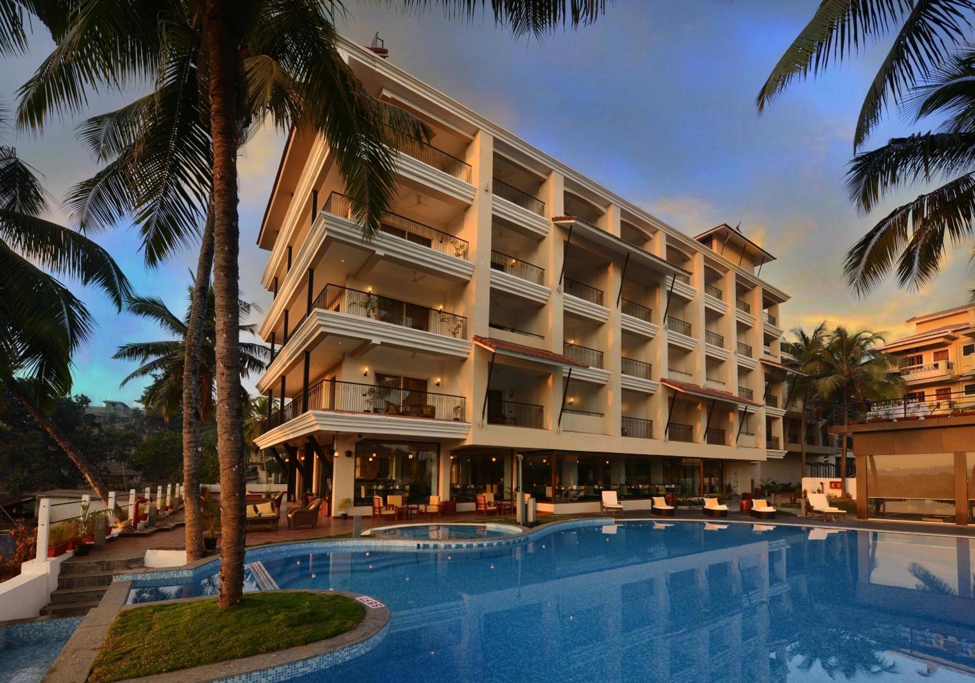 Golden Tulip Candolim, Goa Hotel Exterior photo